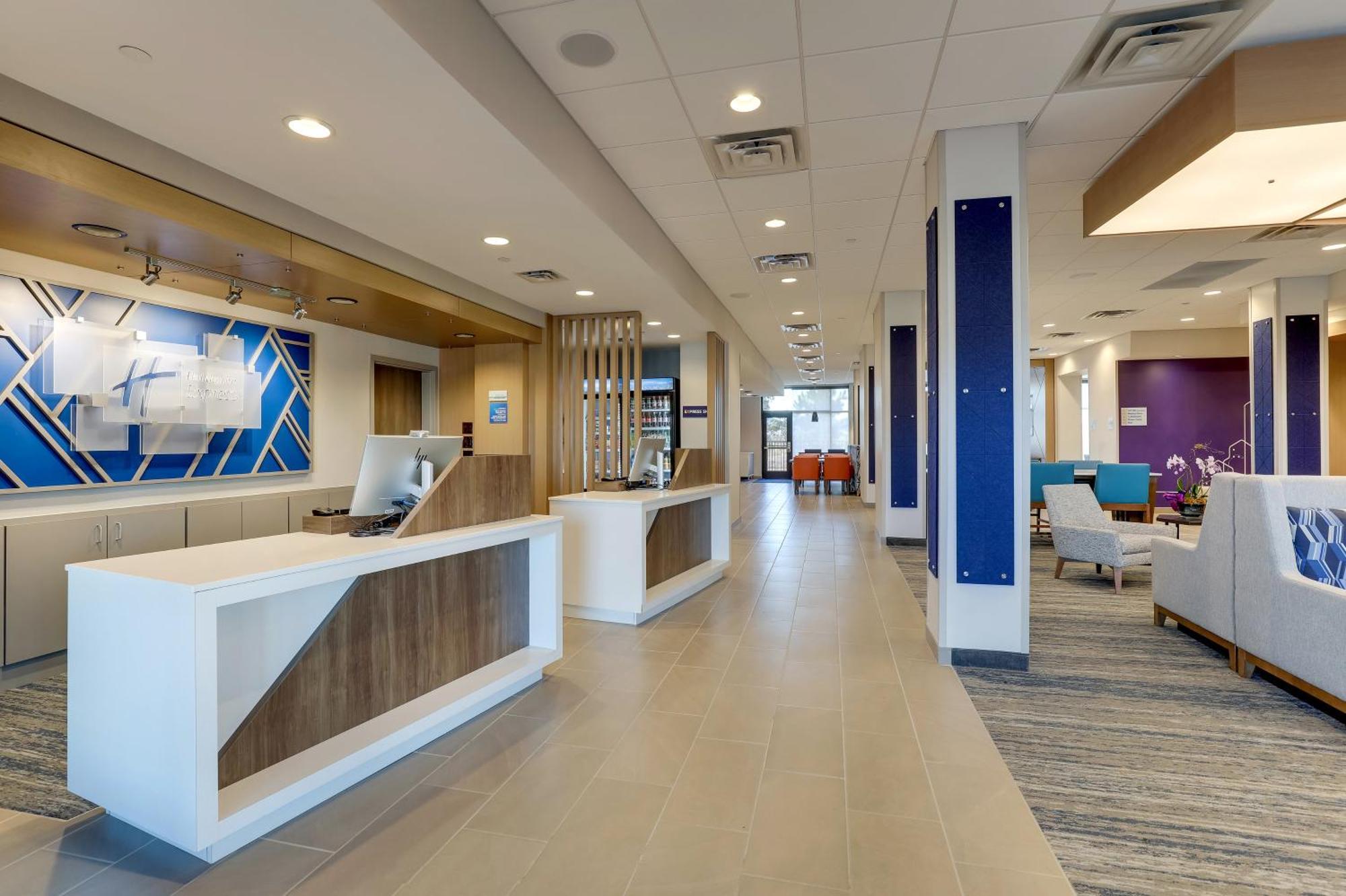 Holiday Inn Express Holly Springs - Raleigh Area By Ihg Exterior foto